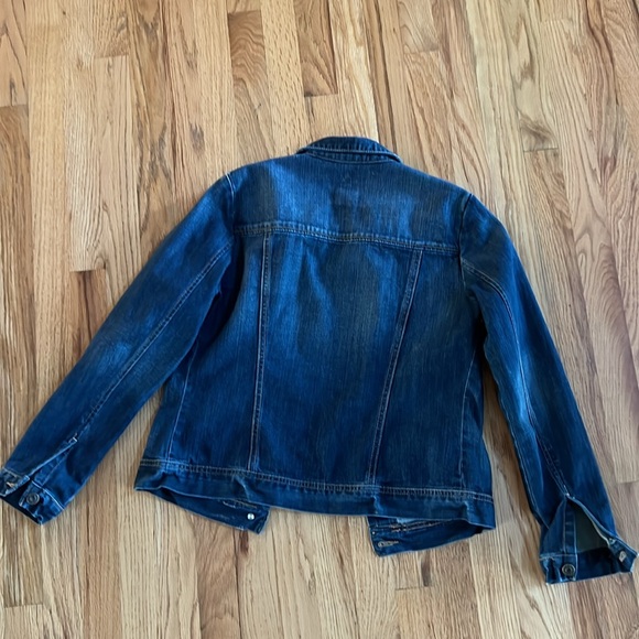 GAP Classic Denim Jacket, Size Medium - Picture 8 of 8